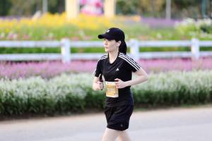 BIB: 
                            <button type="button" onclick="openModal(27852179)" class="btn btn-primary btn-sm float-right btn-popup" data-toggle="modal" data-target=".modal-high-quality">
                        <i class="fas fa-shopping-cart"></i> Add to Cart
                    </button>
                                            <button type="button" onclick="isThisMe(27852179, true)" class="btn btn-success btn-sm float-right btn-popup btn-isme hidden" data-toggle="tooltip" data-placement="bottom" title="นี่คือรูปของคุณใช่ไหม คลิกที่นี่เพื่อเอาเข้าอัลบั้ม">
                        <i class="fas fa-plus"></i> Add to album
                    </button>
                    <button type="button" onclick="isThisMe(27852179, false)" class="btn btn-warning btn-sm float-right btn-popup btn-isnotme hidden">
                        <i class="fas fa-ban"></i> Remove from album
                    </button>